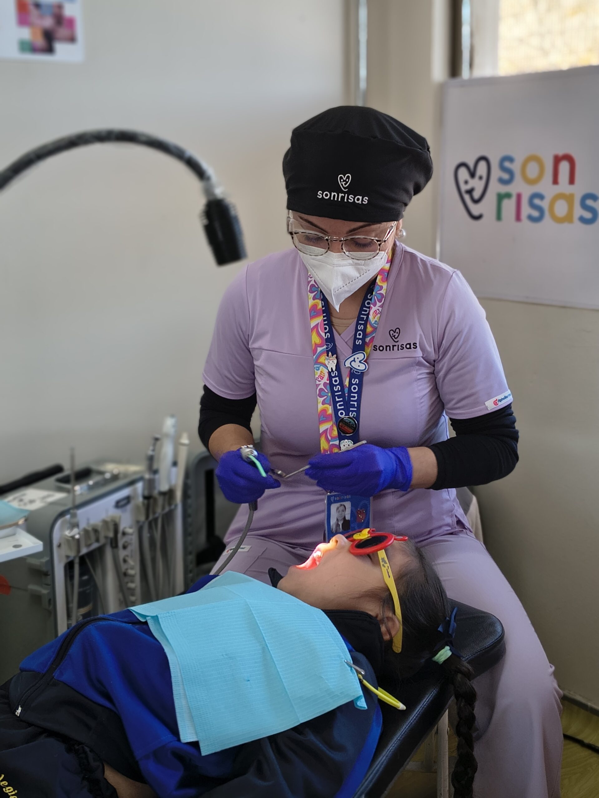 Programa Sonrisas Sin Dolor, Fundación Sonrisas